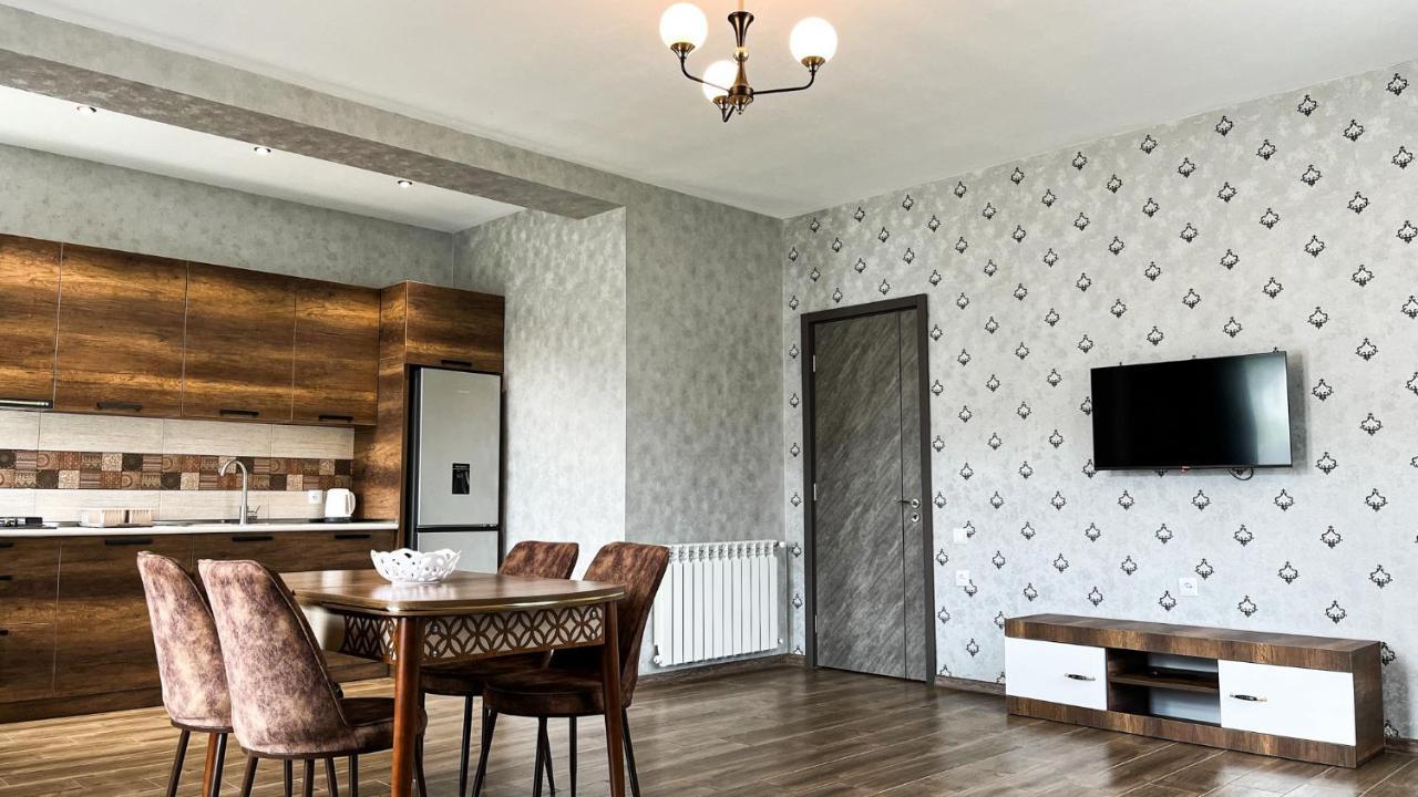 Dani Lux Appartamento Bakuriani Esterno foto